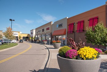 The SHoppes at Knollwood mall